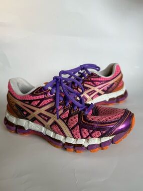ASICS Women's Gel Kayano 20 Pink, Purple Sneakers in size US 6.5
